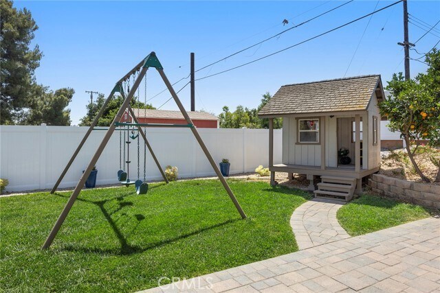 Building Photo - 17776 Buena Vista Ave