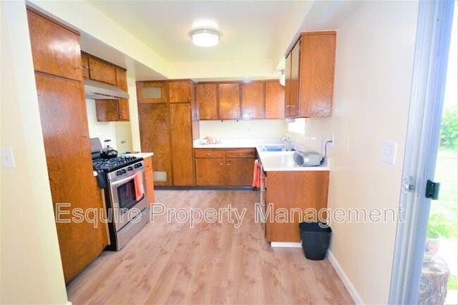 Building Photo - 609 Marsh Rondo