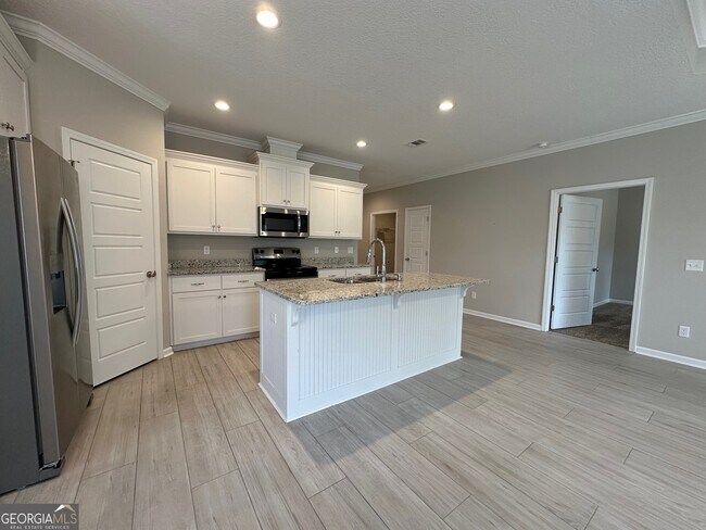 Building Photo - 328 Gary Cir