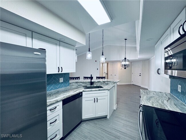 Building Photo - 13535 Eagle Ridge Dr