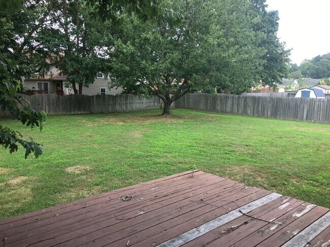 Building Photo - **Beautiful Ranch Home in Etheridge Manor**
