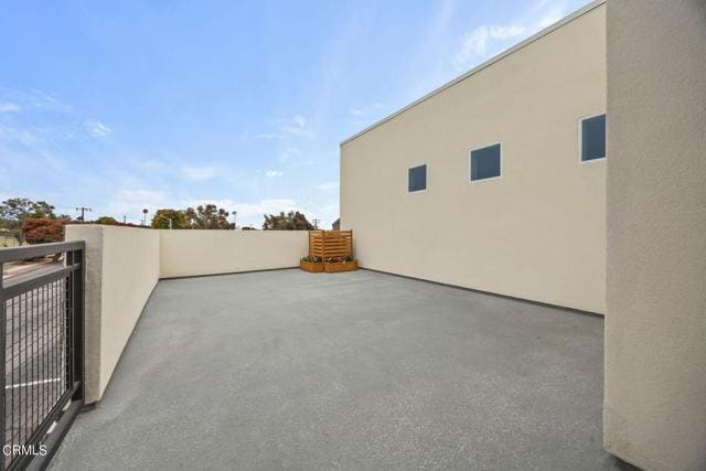 Building Photo - 1290 E Thompson Blvd