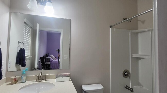 Building Photo - 5295 Rustic Ct