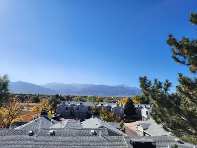 Building Photo - 1074 Acapulco Ct