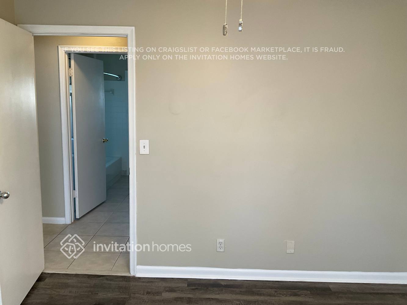 Building Photo - 9714 Sun Pointe Dr