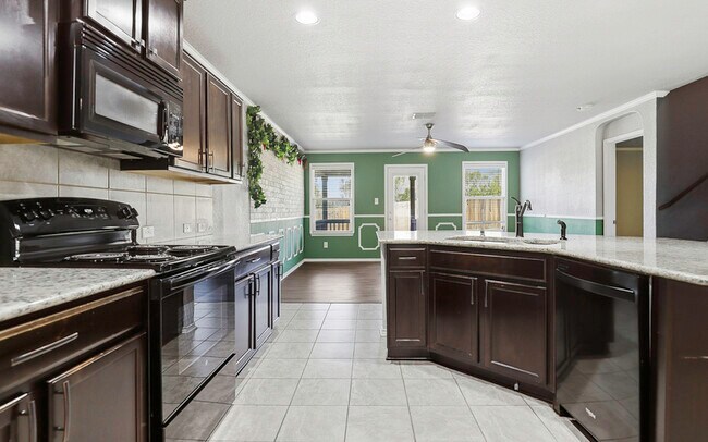 Building Photo - 11639 Hidden Terrace