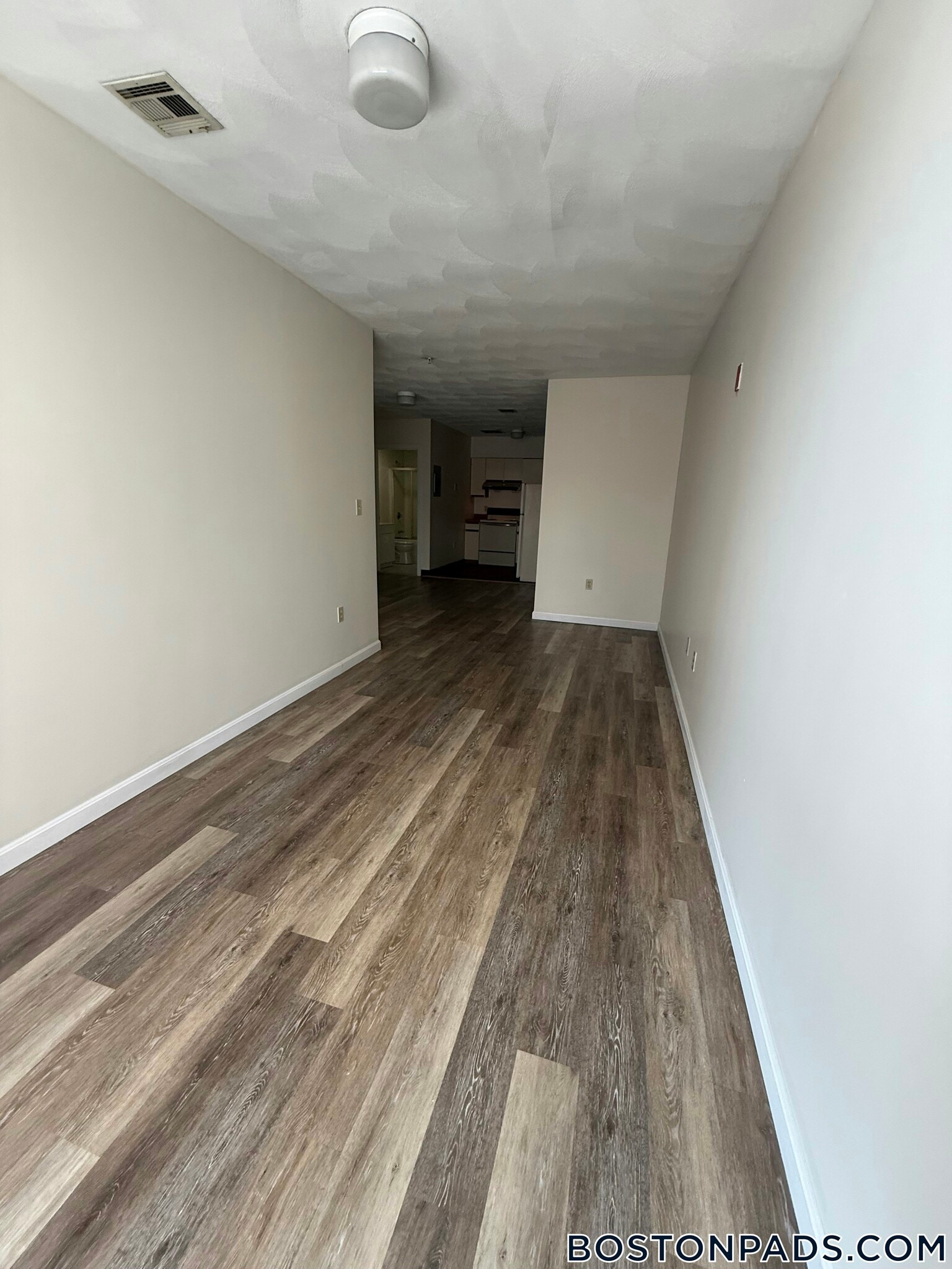 Building Photo - 81 Essex St