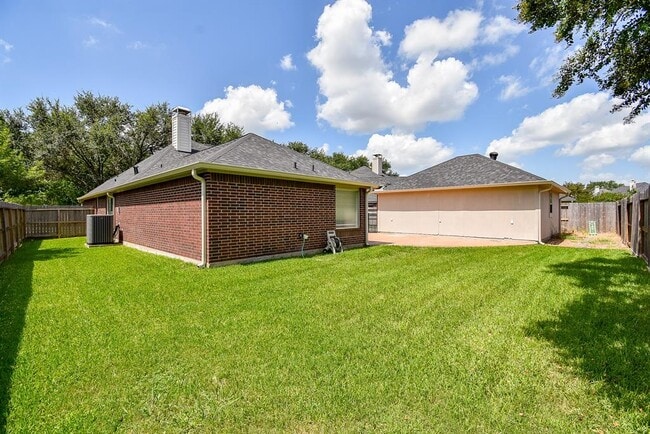 Building Photo - 1502 Mustang Lake Ct