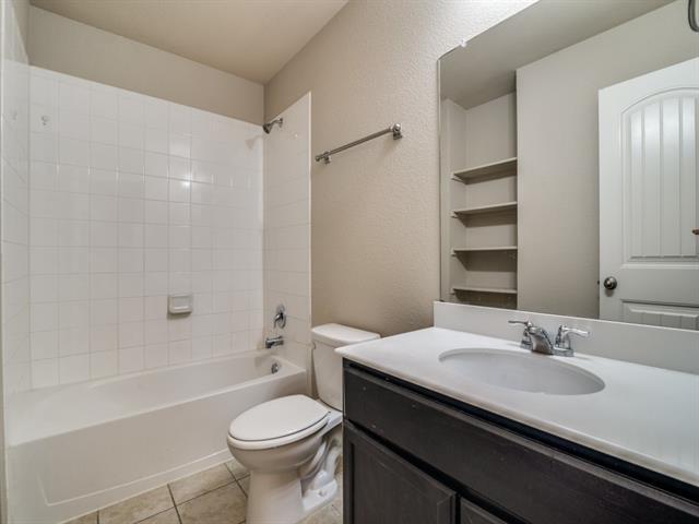 Building Photo - 2302 Tombstone Dr