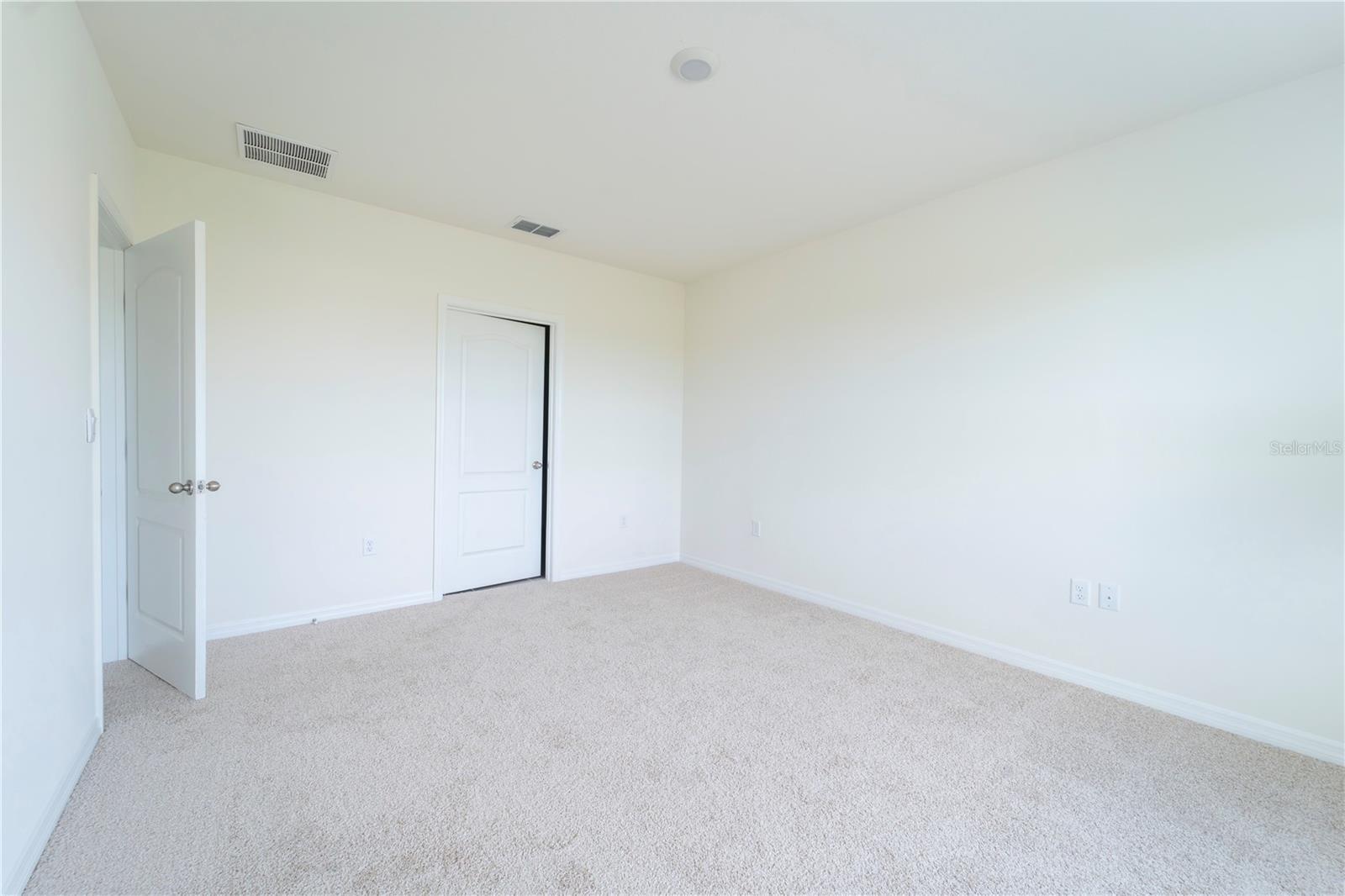 Building Photo - 1811 Silverbell Loop