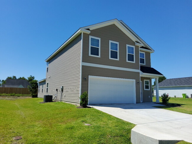 Building Photo - 517 Sandy Holw Dr