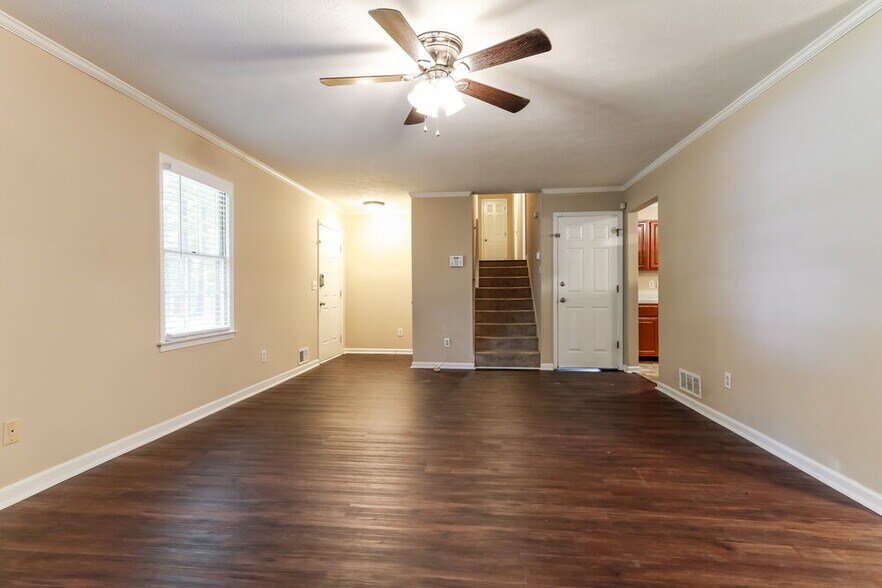 Building Photo - 1560 Cherry Hill Ct SW