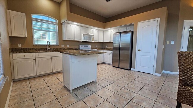 Building Photo - 1209 Apollo Beach Blvd