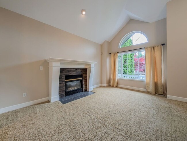 Building Photo - Modern and Elegant 3 Bed 2.5 Bath Home Featuring Luxury Finishes & 3-Car Garage!