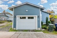 Building Photo - 927 S Cushman Ave