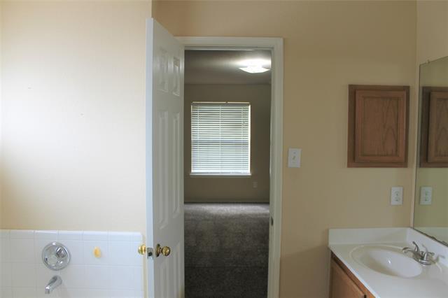 Building Photo - 9724 Indian Canyon Dr