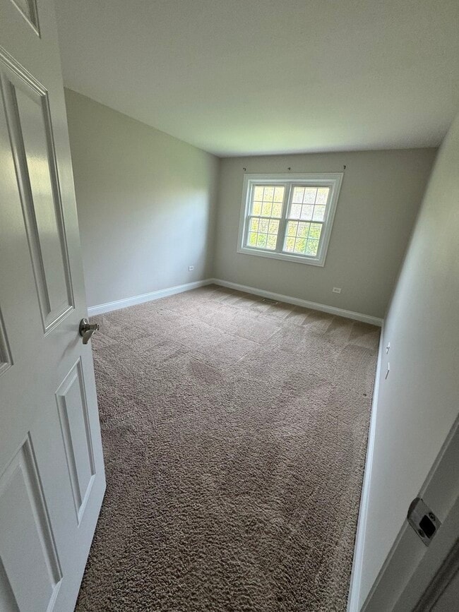 Building Photo - 39 Foxcroft Rd