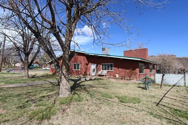 Building Photo - 419 S 100 E