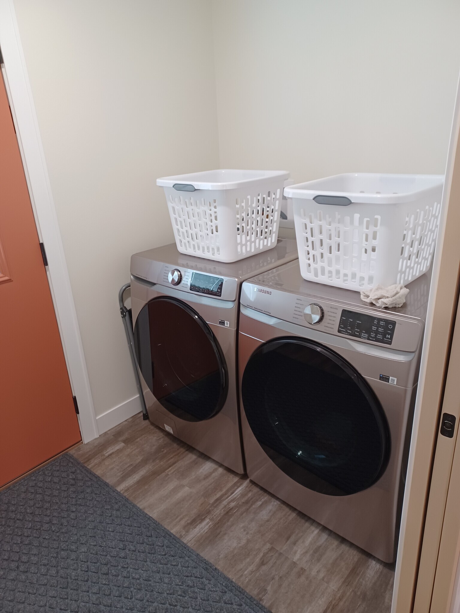 Building Photo - 512 Farnam St