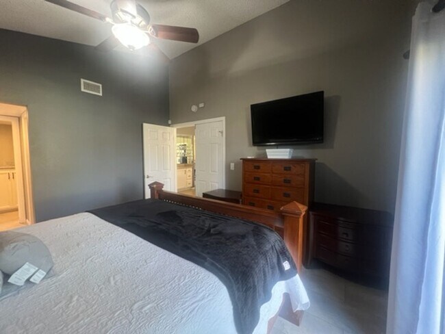 Building Photo - 3 Bed / 2 Bath House at INDIAN PALMS CC** ...