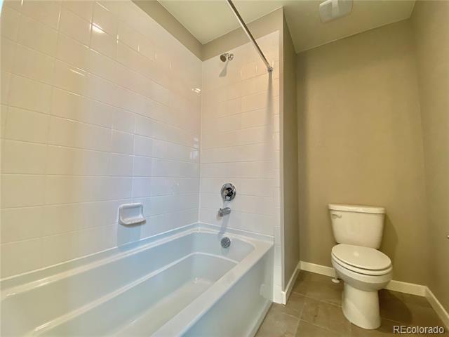 Building Photo - 5070 Janga Dr