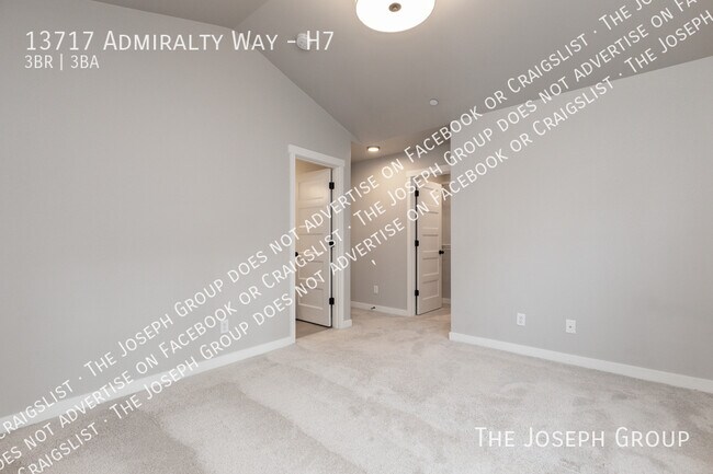 Building Photo - 13717 Admiralty Way