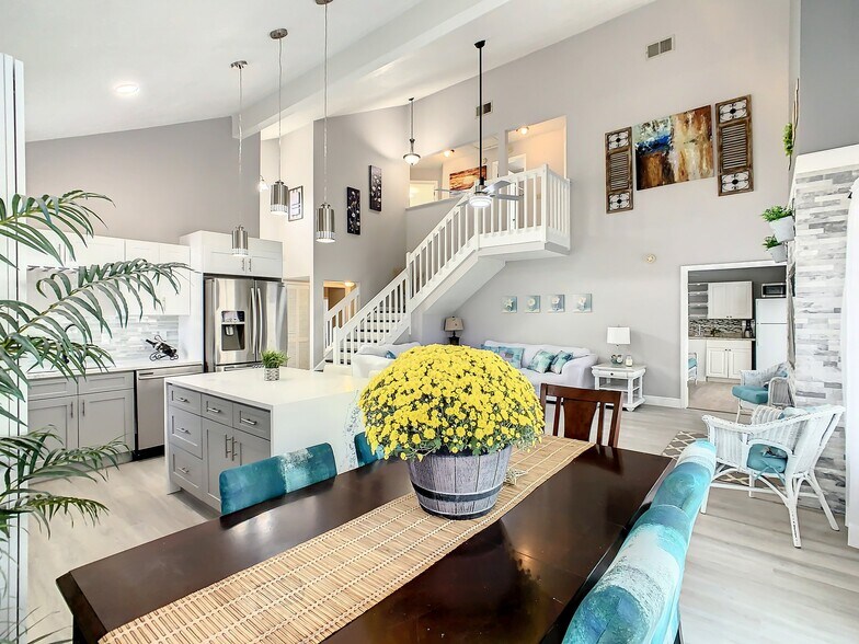Building Photo - 4840 Kingston Cir