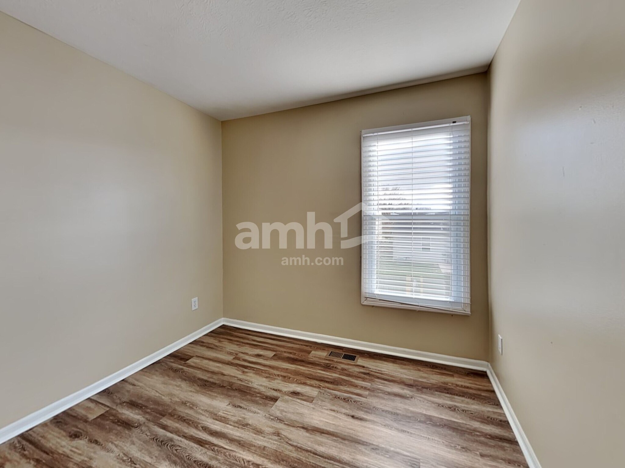 Building Photo - 5785 Chase Run