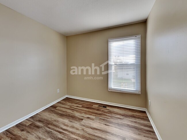 Building Photo - 5785 Chase Run