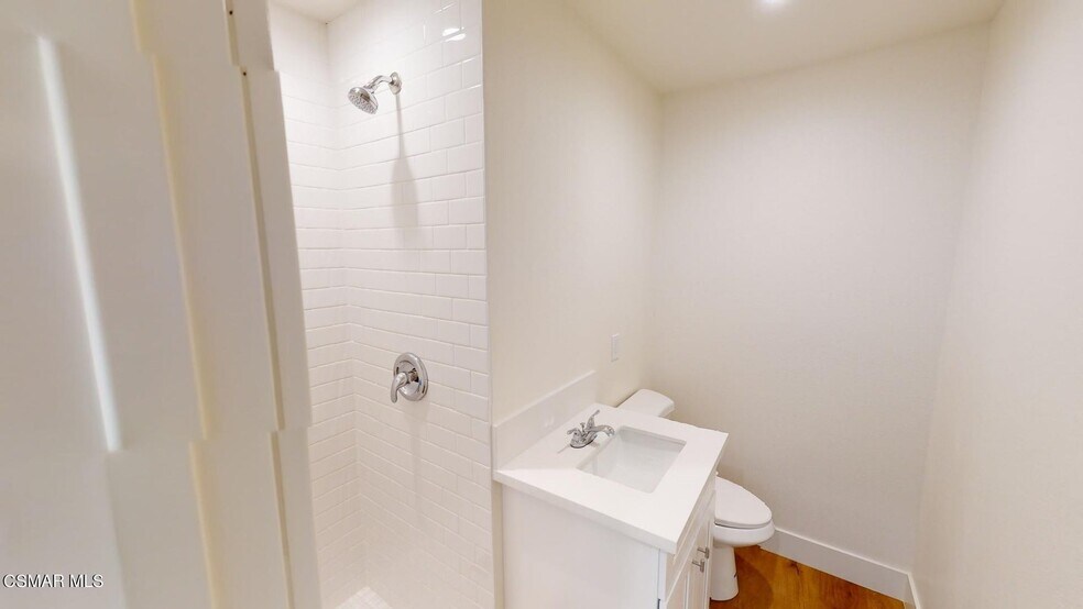 Building Photo - 971 Calle Nogal