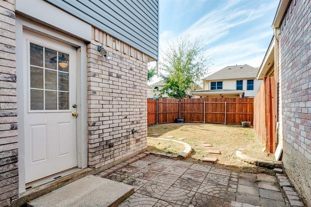 Building Photo - 1348 Creekview Dr