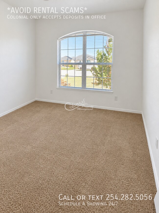 Building Photo - 5207 Holster Dr