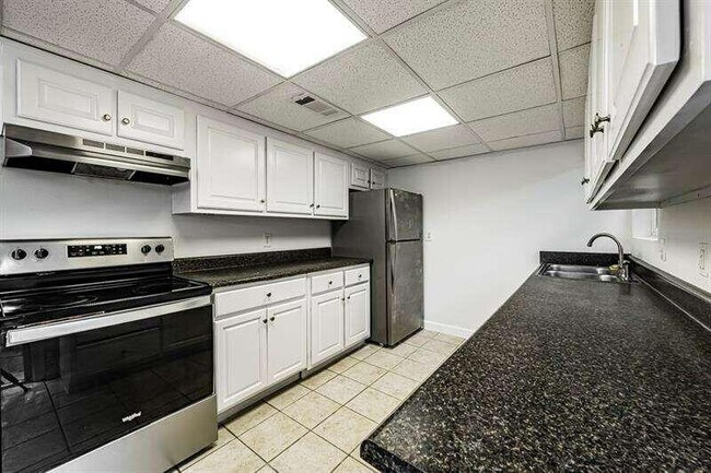 Building Photo - 3545 Chamblee Tucker Rd