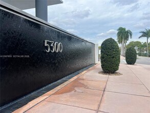 Building Photo - 5300 Paseo Blvd