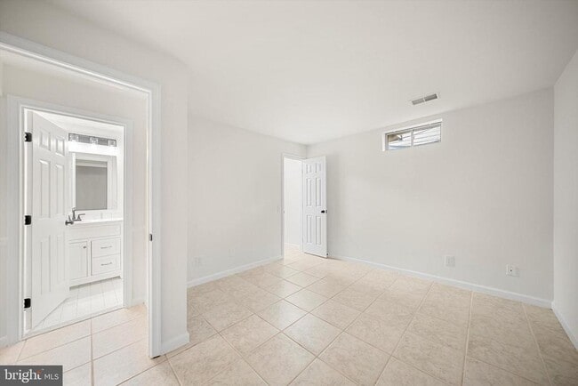 Building Photo - 12399 Brown Fox Way