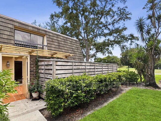 Building Photo - 1608 16th Terrace