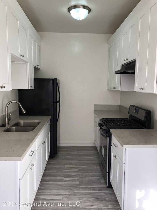 Building Photo - 2015 2nd Ave