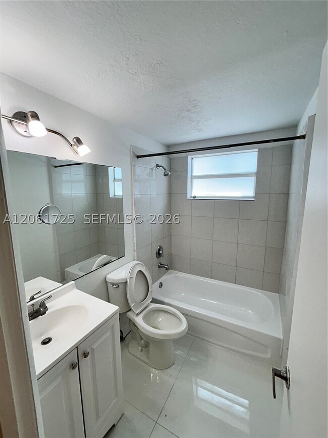 Building Photo - 8080 Tatum Waterway Dr