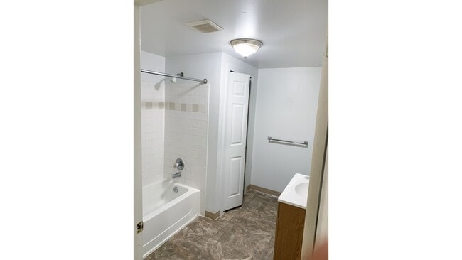 Building Photo - 421 W Water St