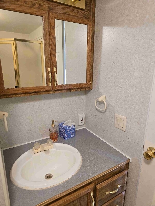 Building Photo - 4909 W Front Ave