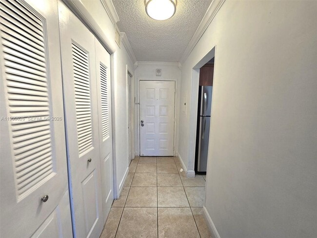 Building Photo - 6960 Miami Gardens Dr