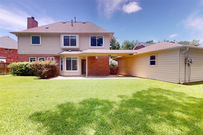 Building Photo - 23027 Lodgepoint Dr