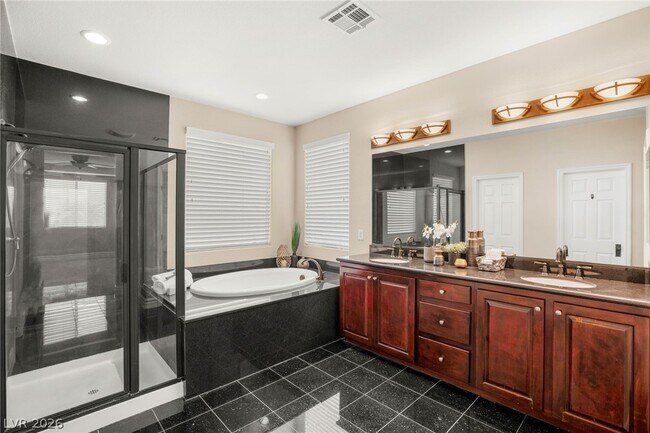 Building Photo - 973 Via Stellato St