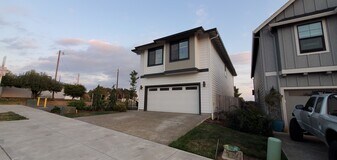 Building Photo - 7031 N Geneva Way