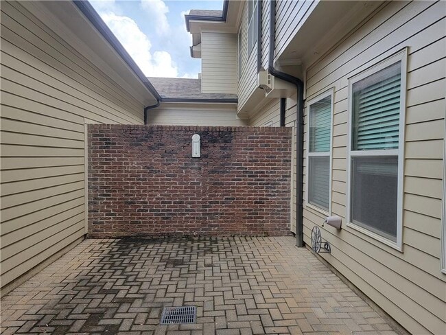 Building Photo - 4128 Baverton Dr