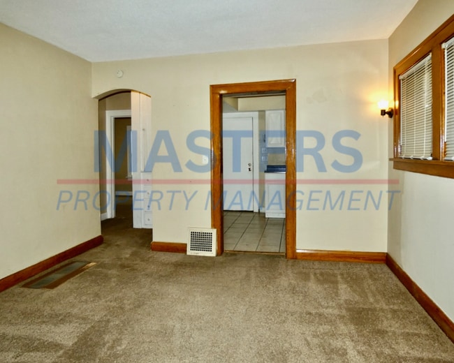 Building Photo - 1133 Parkside Blvd