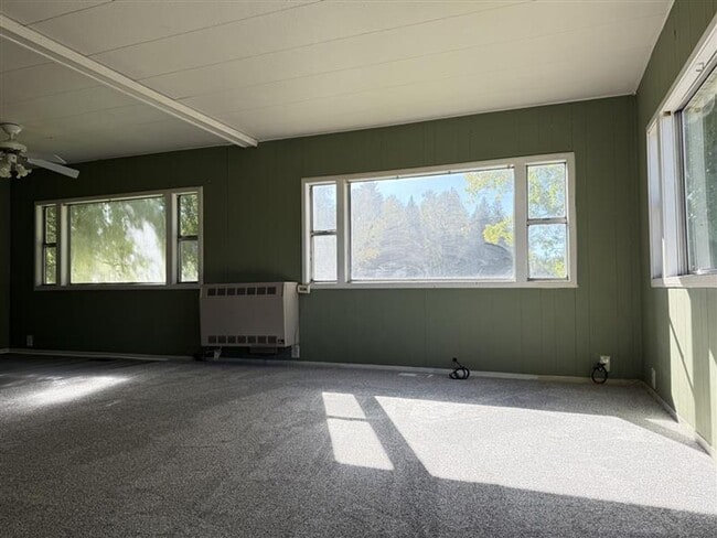 Building Photo - Country Living 2 Bedroom 2 Bathroom
