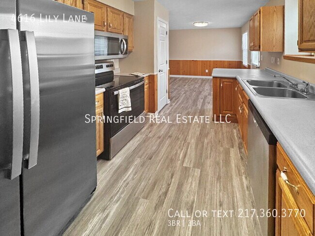 Building Photo - 4616 Lily Ln