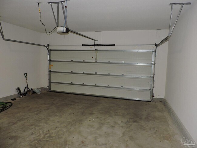 Building Photo - 9629 Sagewood Dr