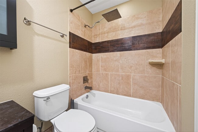 Building Photo - 65 Scarlet Woods Ct